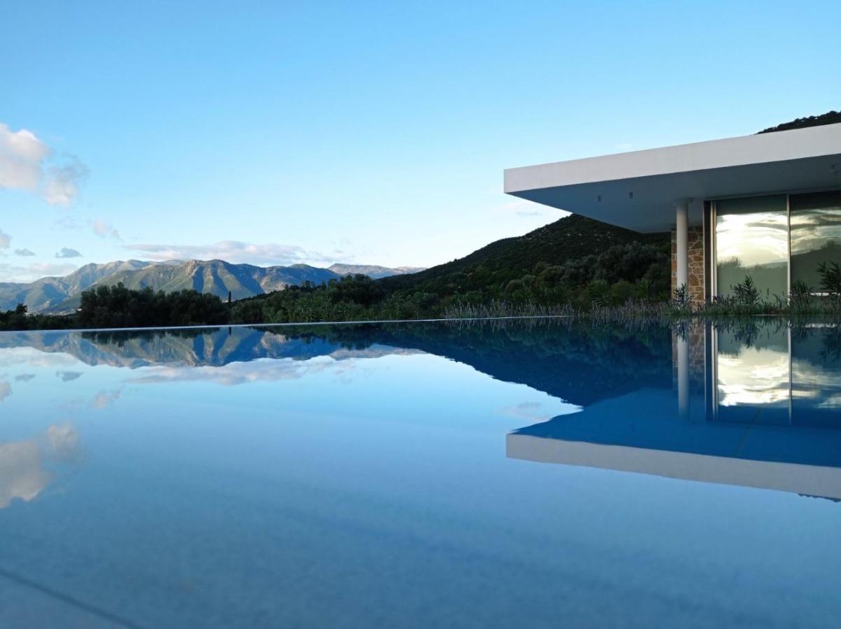 Varko Luxury Suites Palairos Luaran gambar